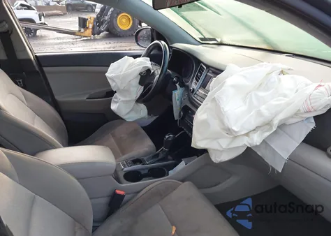 2016 Hyundai Tucson Sport z USA, uszkodzony, nr VIN KM8J3CA2XGU169308